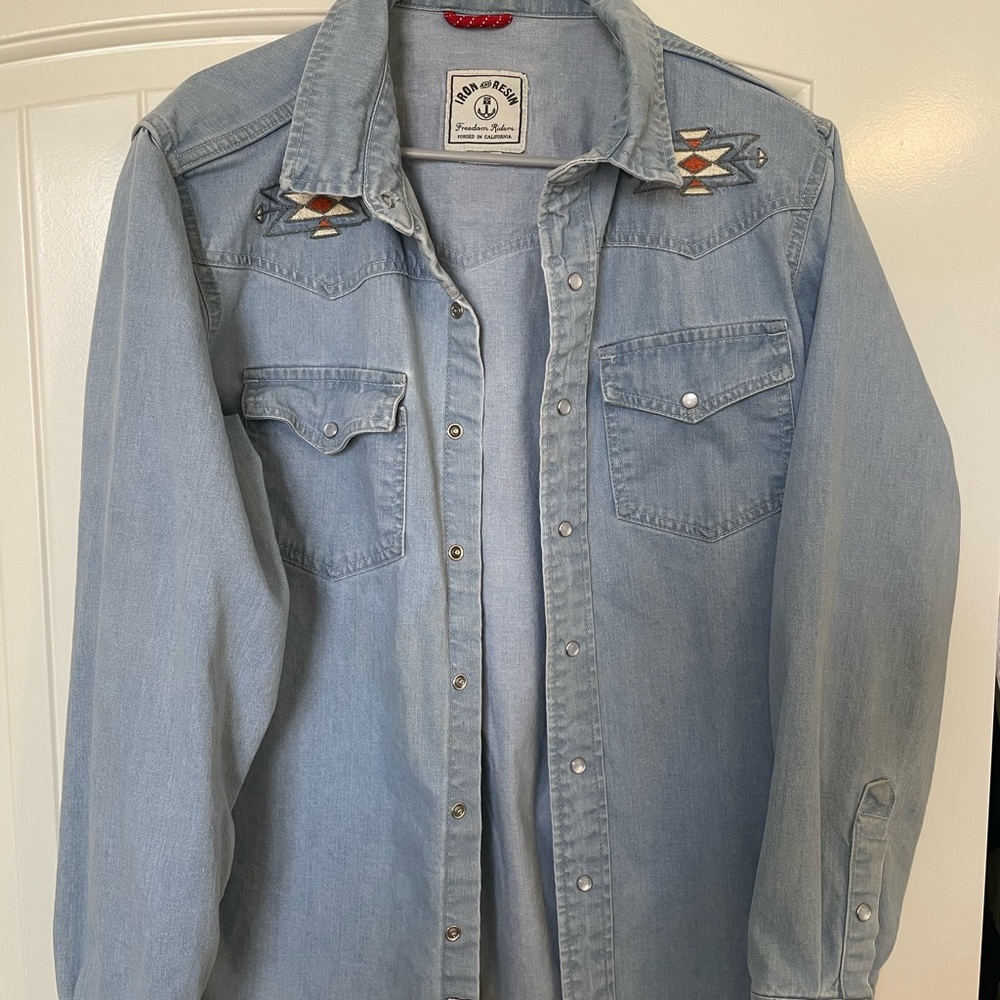 Wrangler Denim Shirt with Embroidered Accents